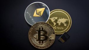 Read more about the article Top 3 Crypto Coins Set to Explode in 2024: LuckHunter (LHUNT) and Beyond