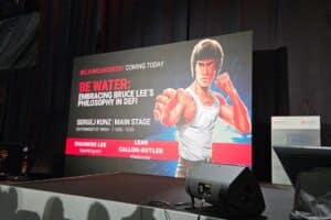 Read more about the article 1inch: the DeFi app announces a partnership with the Bruce Lee Foundation