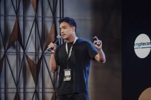 Read more about the article The Story of Justin Wu: Blockchain’s Growth Hacking Pioneer