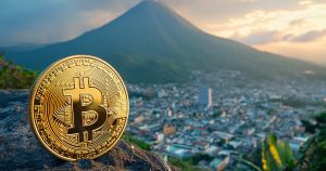 Read more about the article El Salvador agrees to scale back Bitcoin policies for $1.4 billion IMF loan