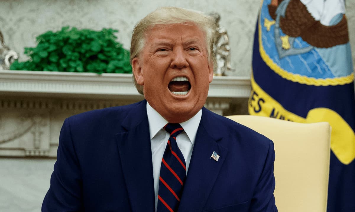 You are currently viewing Trump Crypto Ventures Face Investigation Over Fraud, Bribery, and Conflicts Of Interest