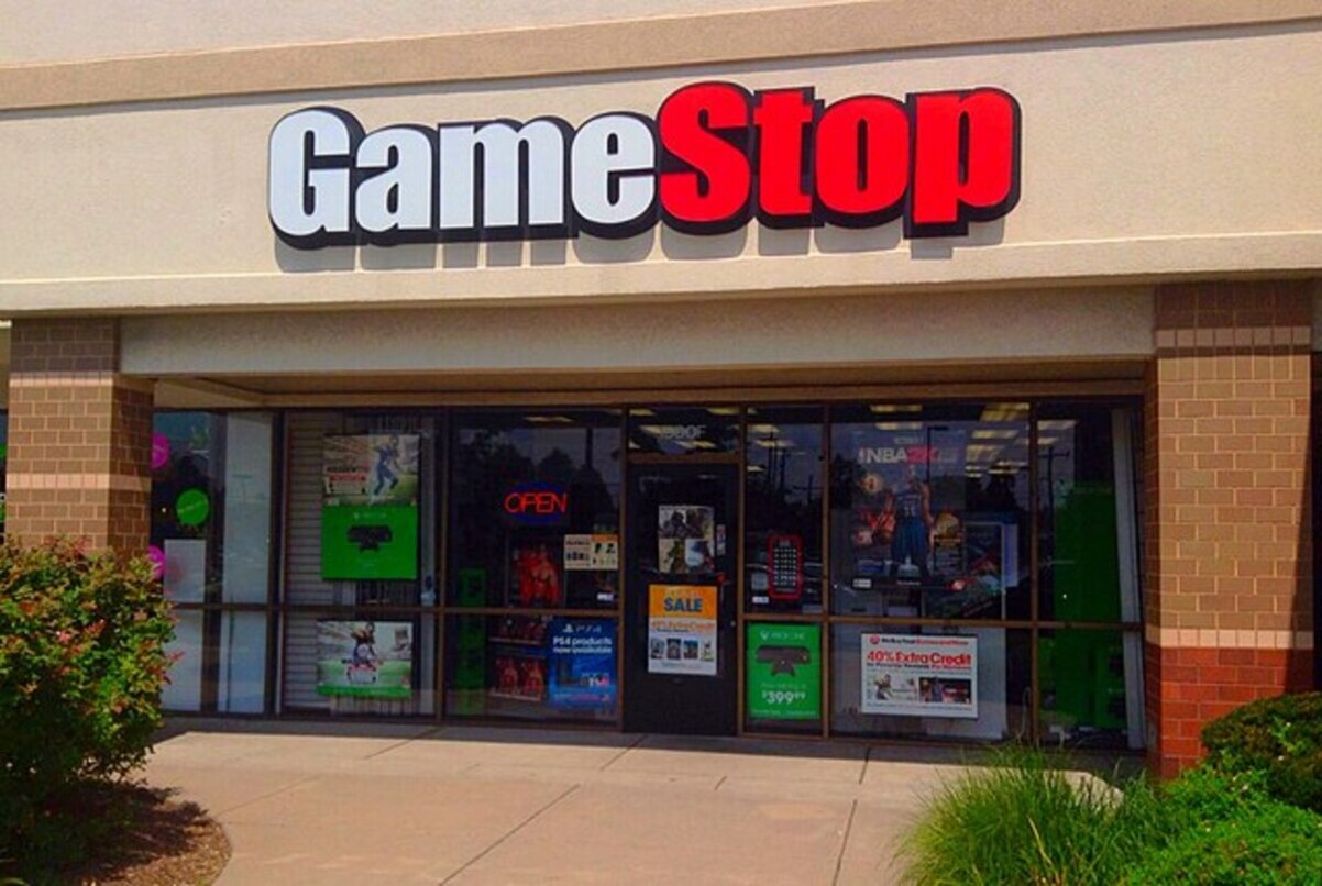 You are currently viewing GameStop Approves Adding Bitcoin to Treasury Reserves