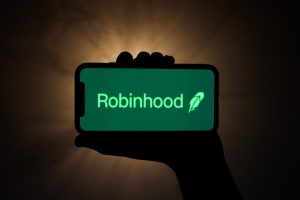 Read more about the article Robinhood Settles FINRA Probes for $29.75M in Compliance Case