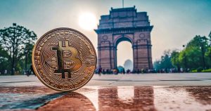 Read more about the article Coinbase secures re-entry to Indian crypto market with FIU approval