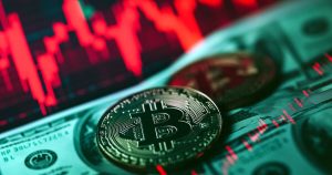 Read more about the article Bitcoin needs ‘deeper-pocketed investors’ to absorb the recent sell pressure from short-term holders