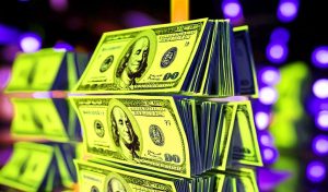 Read more about the article JPMorgan Chase, Goldman Sachs Abruptly Raise Recession Odds As ‘Bond King’ Says Macro Setup Could Trigger Decades of US Capital Flight: Report