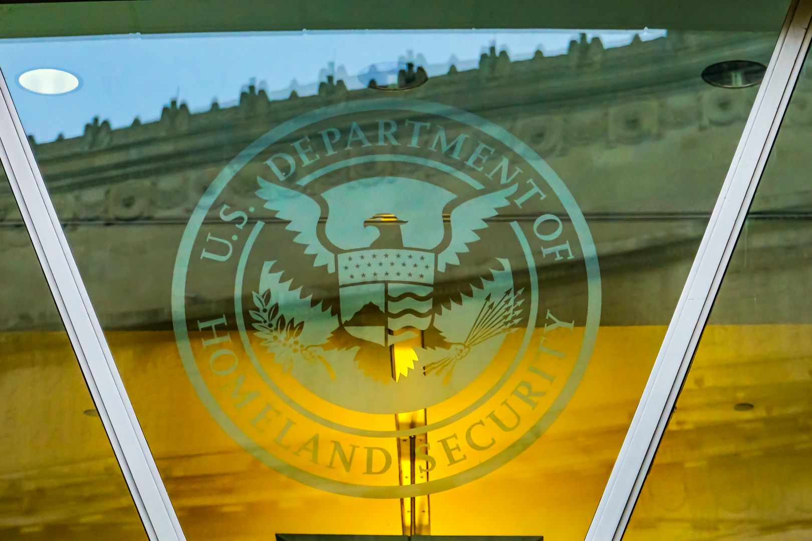 You are currently viewing Feds Mistakenly Order Estonian HashFlare Fraudsters to Self-Deport Ahead of Sentencing