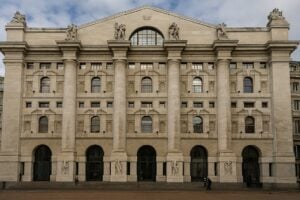 Read more about the article Italy: only 7% of households make investments in stocks