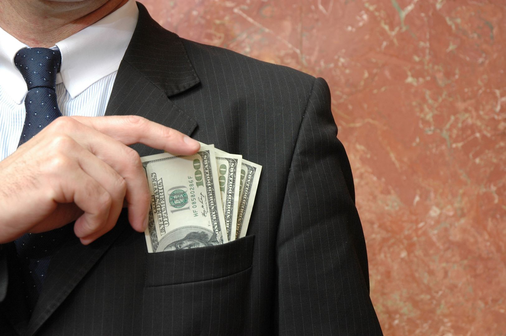 You are currently viewing Lido Proposes a Bold Governance Model to Give stETH Holders a Say in Protocol Decisions