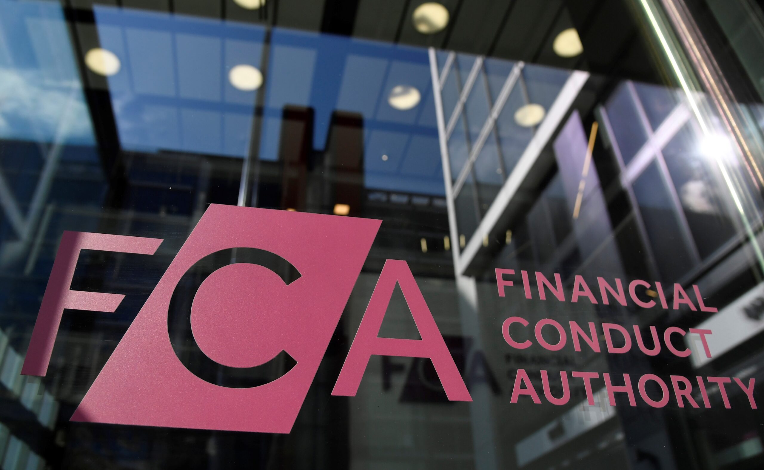 You are currently viewing UK’s FCA Plans to Ban Credit-Fueled Crypto Investments