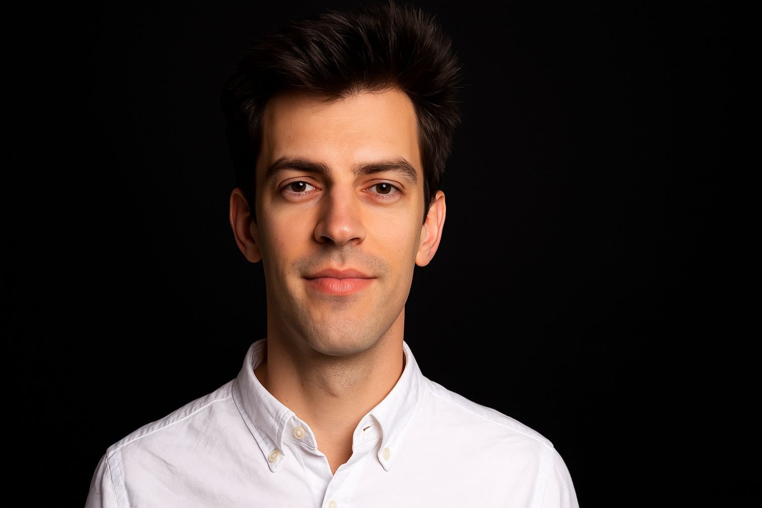 Read more about the article Tom Schmidt: The Low-Profile Investor With a Map of the Future