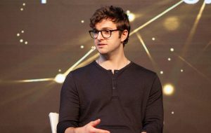 Read more about the article Ash Egan Left VC Comfort to Build Archetype for Real Web3