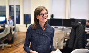 Read more about the article Cathie Wood’s ARK Unloads Almost $100M Circle Shares, Still Bullish on Stablecoin Giant