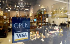 Read more about the article Crossmint and Visa Team Up to Secure On-Chain AI Agent Payments