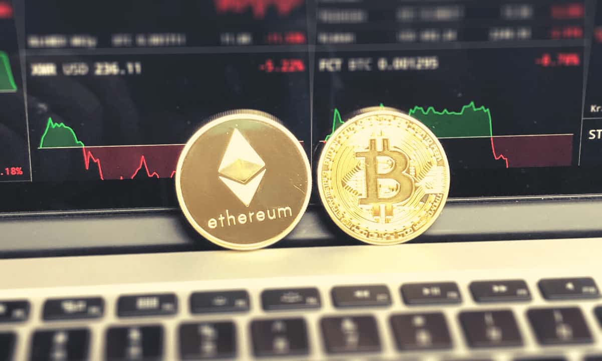 You are currently viewing Bitcoin and Ethereum Whales Hold on Binance While OKX Traders Rush to Exit Profits