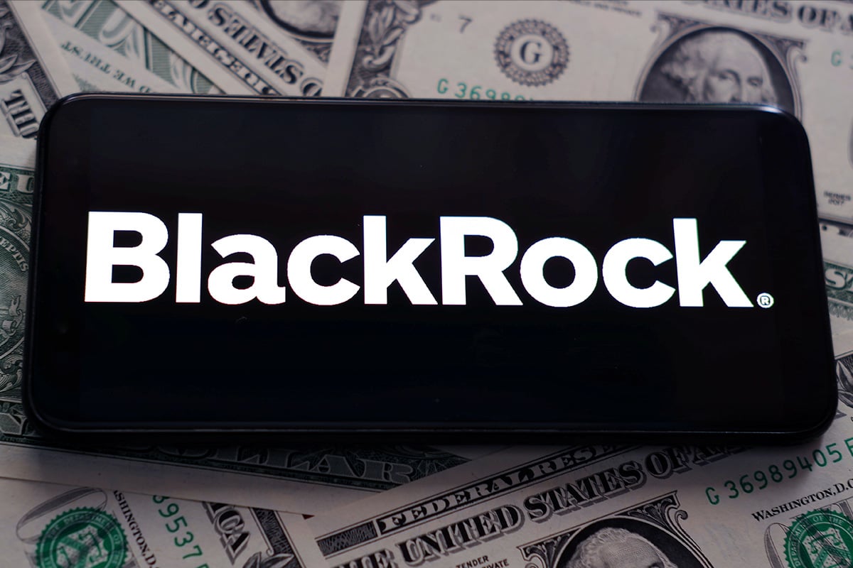 Read more about the article BlackRock IBIT Leads June with $3.85B Inflows as GBTC Slows Outflows