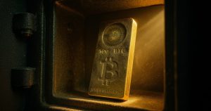 Read more about the article Bitcoin holder unlocks $10 million from rare Casascius bar bought for $500
