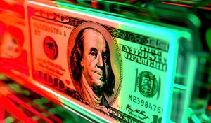 Read more about the article Billionaire Ray Dalio Warns ‘Painful Disruptions’ Incoming as US National Debt Set To Shatter $425,000 per Household