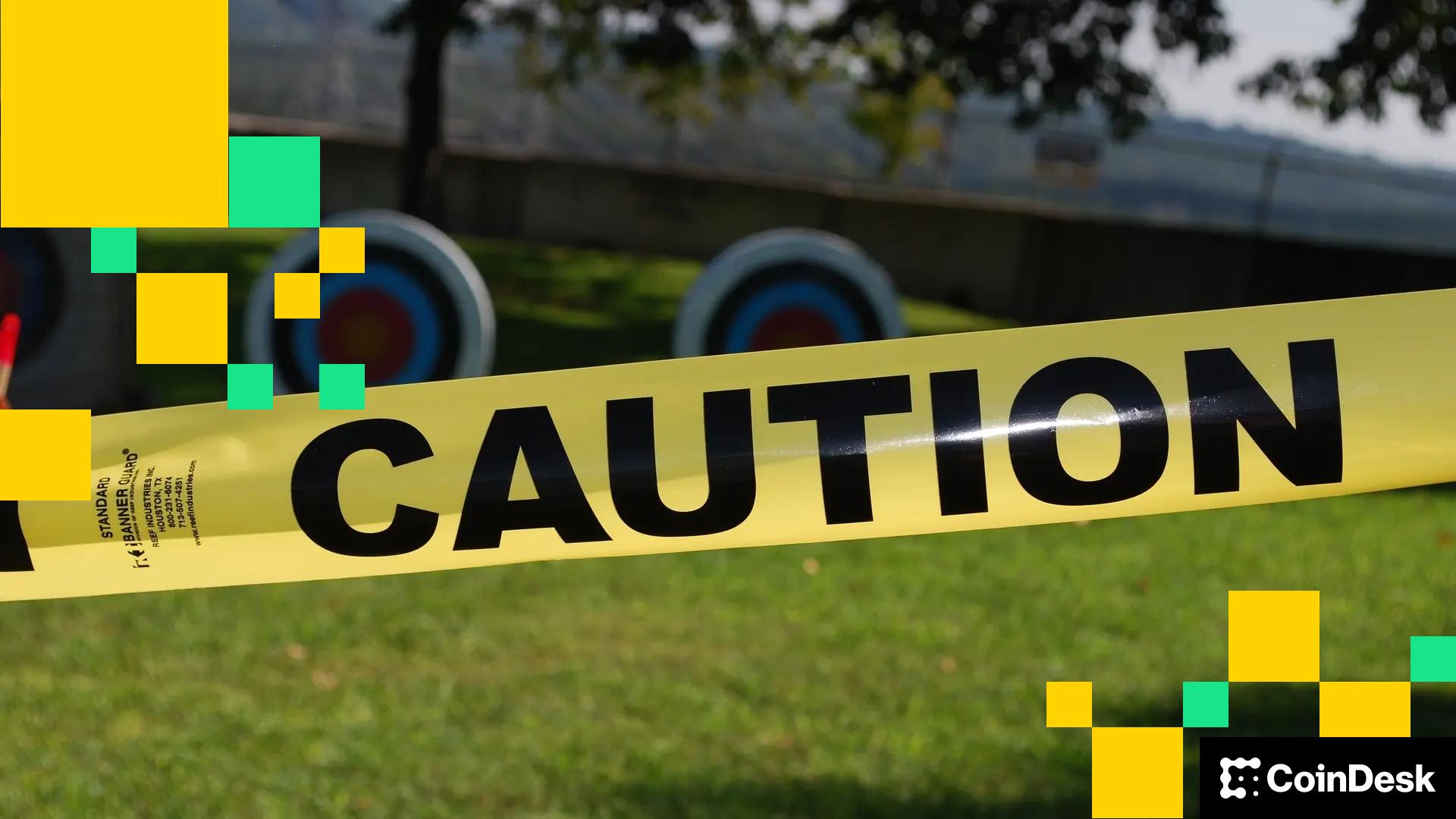 You are currently viewing Crypto Market Today: Risk-Off Sentiment Dominates Ahead of U.S. PCE Release