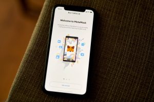 Read more about the article Metamask Token Hype Builds, While Aster Open Positions Surge 46%: Crypto Markets Today