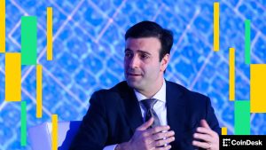 Read more about the article Circle Examines Ways to Reverse Transactions to Counter Fraud, Disputes: FT