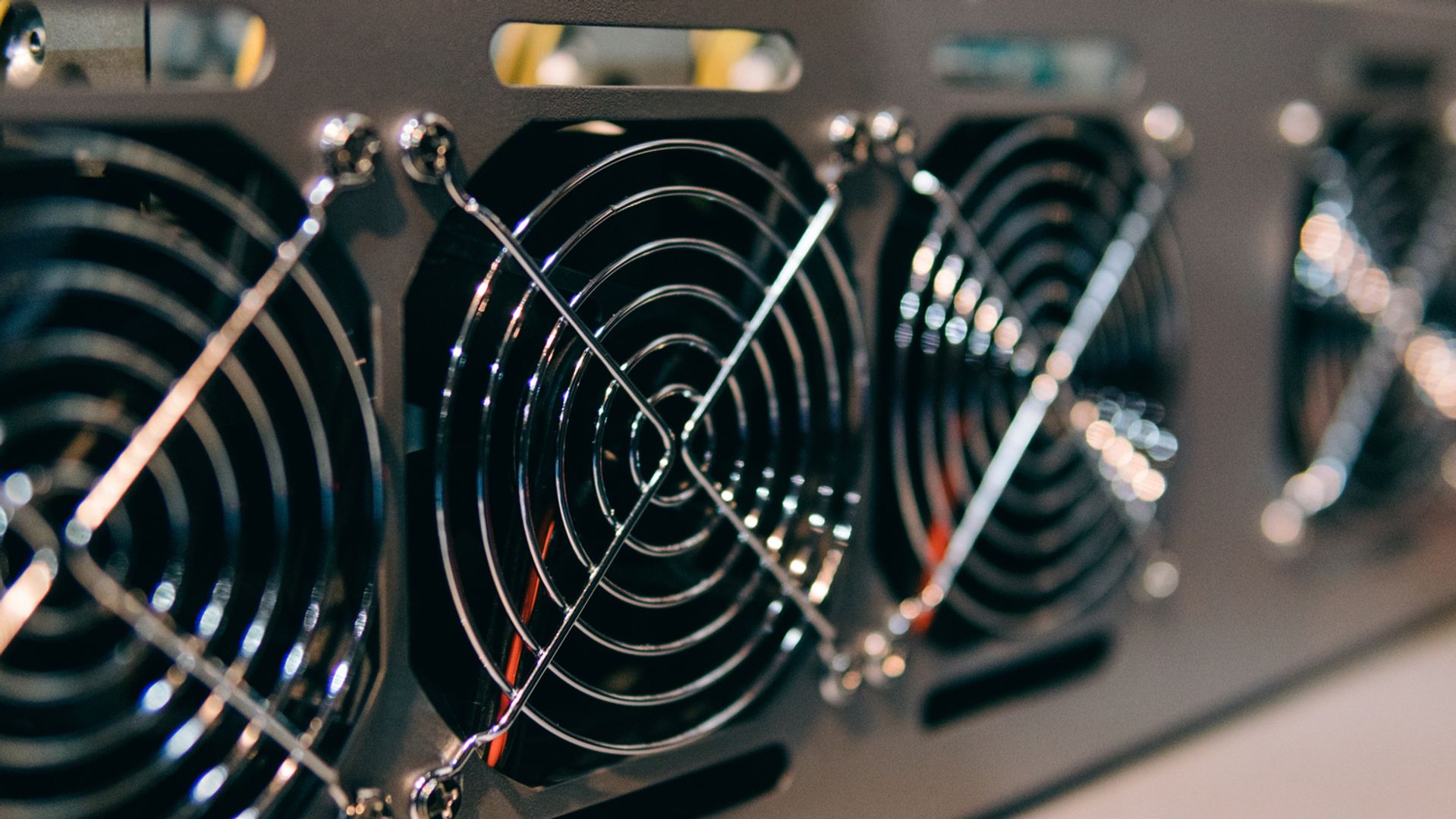 You are currently viewing Are Pure Play Bitcoin Miners Going to Reprice Like AI/HPC Miners?