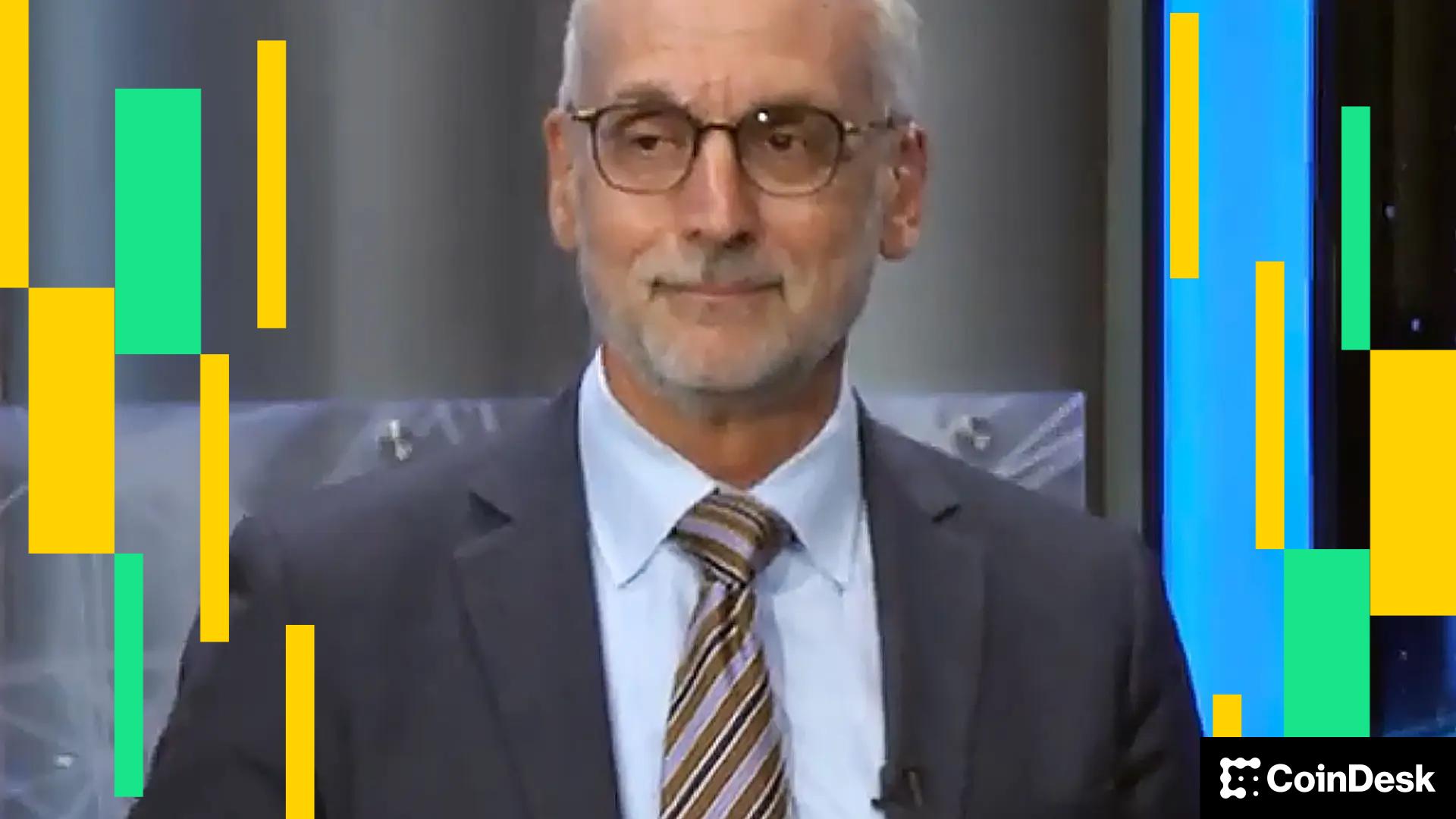 You are currently viewing Ripple CLO Stuart Alderoty Says ‘Washington Must Finish the Job on Crypto Clarity’