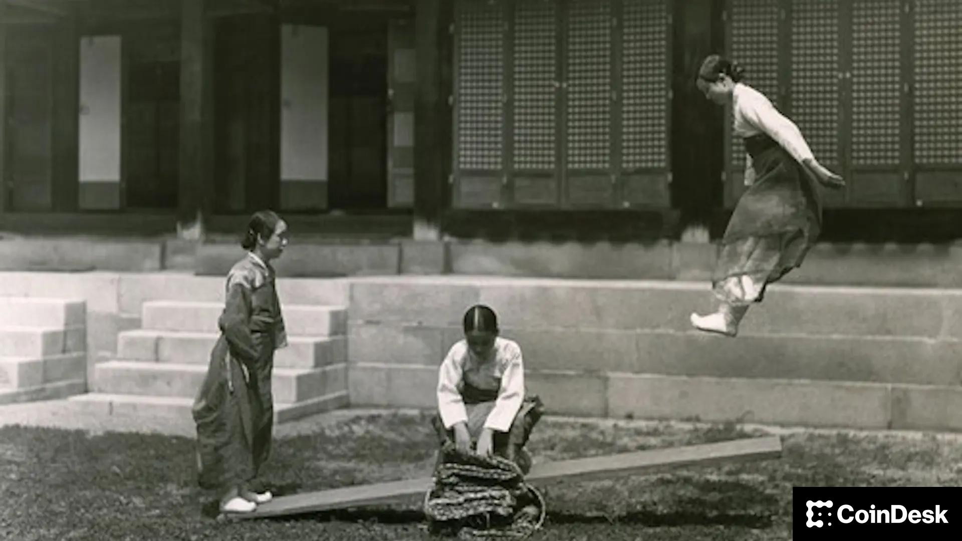 You are currently viewing Crypto Markets Today: BTC, ETH Hold Gains as Aster’s Leverage-Fueled Volume Hits $64B