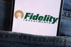 Read more about the article Fidelity Pushes Solana ETF Forward After Removing SEC Delay