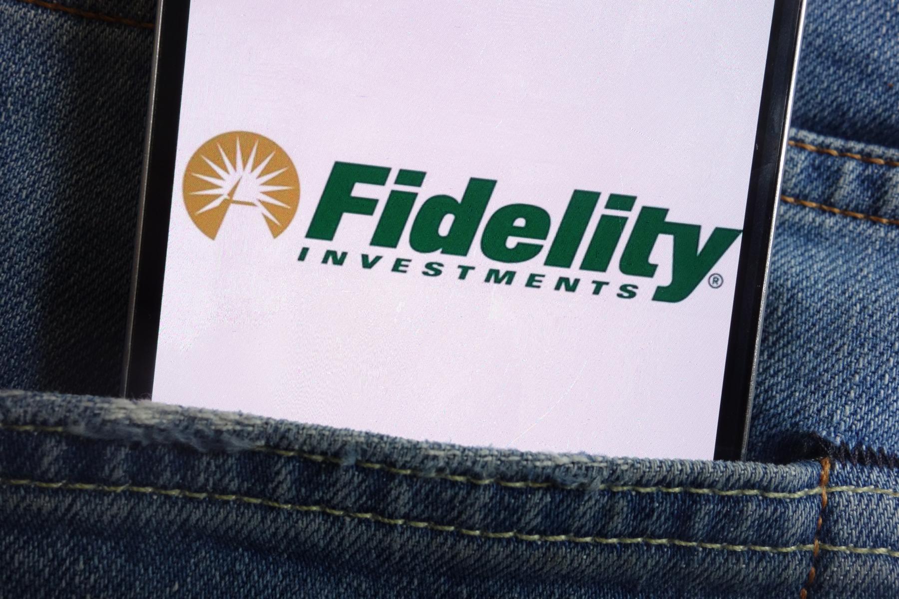 Read more about the article Fidelity Pushes Solana ETF Forward After Removing SEC Delay