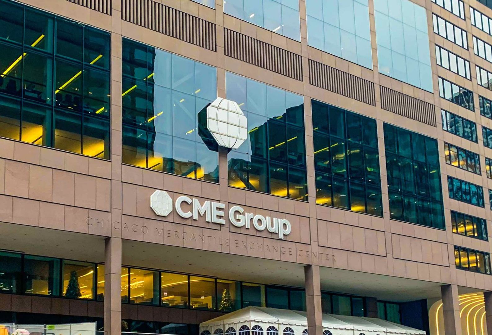 You are currently viewing CME Group to Launch 24/7 Crypto Futures and Options Trading in Early 2026