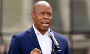 Read more about the article Ex-NYC Mayor’s Token Turns Rug Pull Nightmare: Over $3 Million Drained from Liquidity Pools