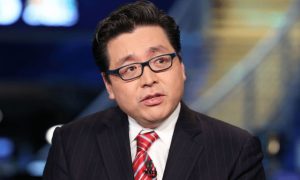 Read more about the article Viral Polymarket Screenshot Claims 53% Odds of Tom Lee Fraud Charges – But No Such Market Exists