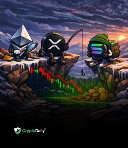 Read more about the article Ethereum, XRP, and Solana at Potential Buy Levels? Oversold Altcoins in February 2026 Dip – Analysis